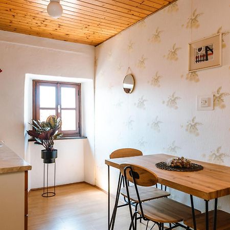 Apartment Valetovi Štanjel Kültér fotó