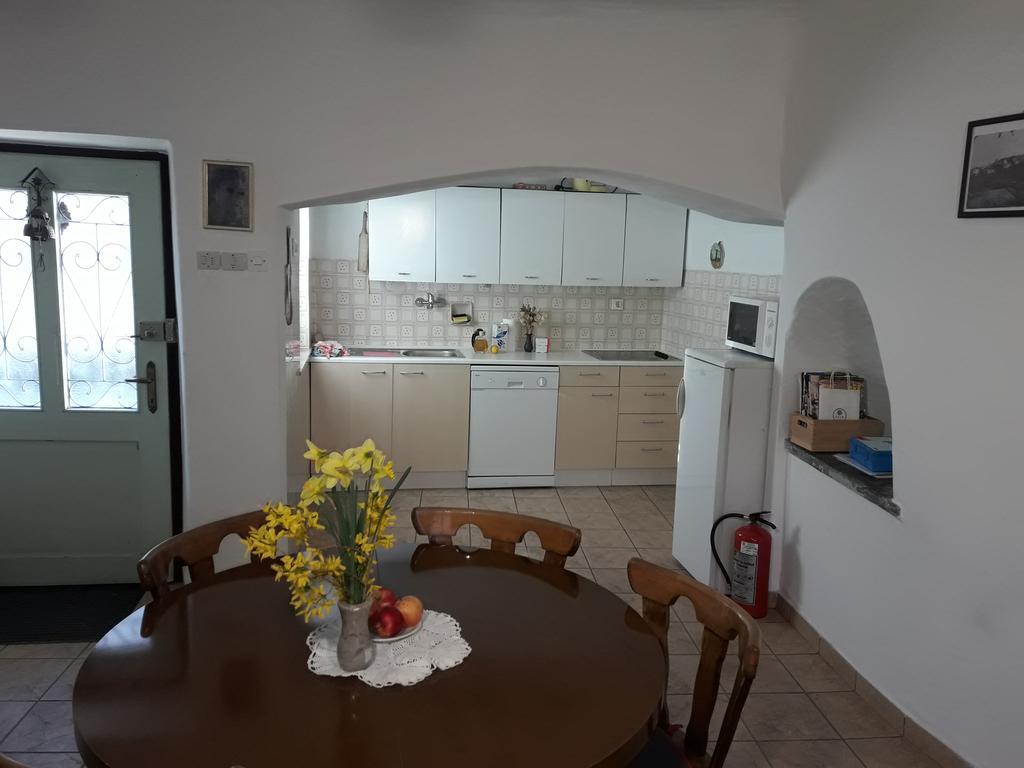 Apartment Valetovi Štanjel Kültér fotó